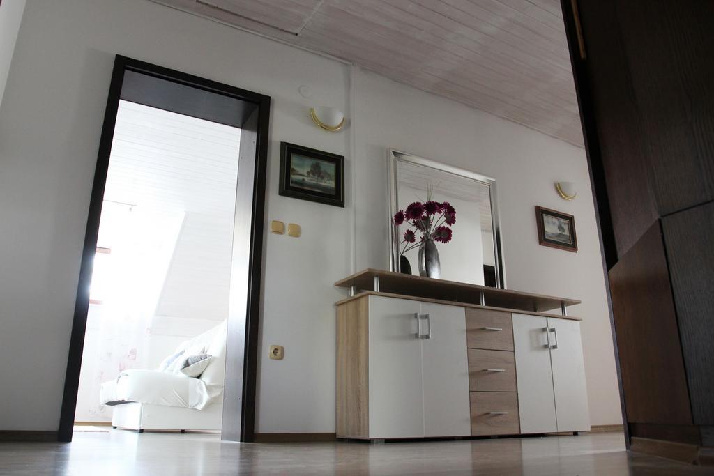 Lake House Apartment Medvode Εξωτερικό φωτογραφία