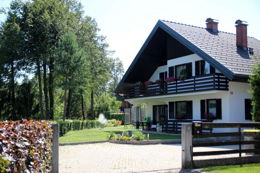 Lake House Apartment Medvode Εξωτερικό φωτογραφία